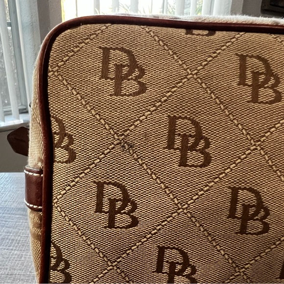 Dooney & Bourke shoulder bag - Picture 4 of 15